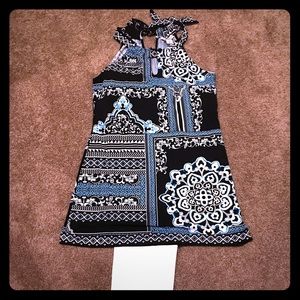 White House black market tunic